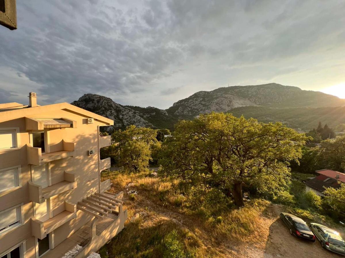 Relax Apartmani Sutomore Exterior photo