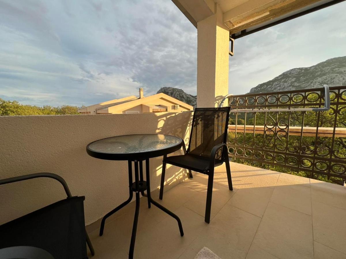 Relax Apartmani Sutomore Exterior photo