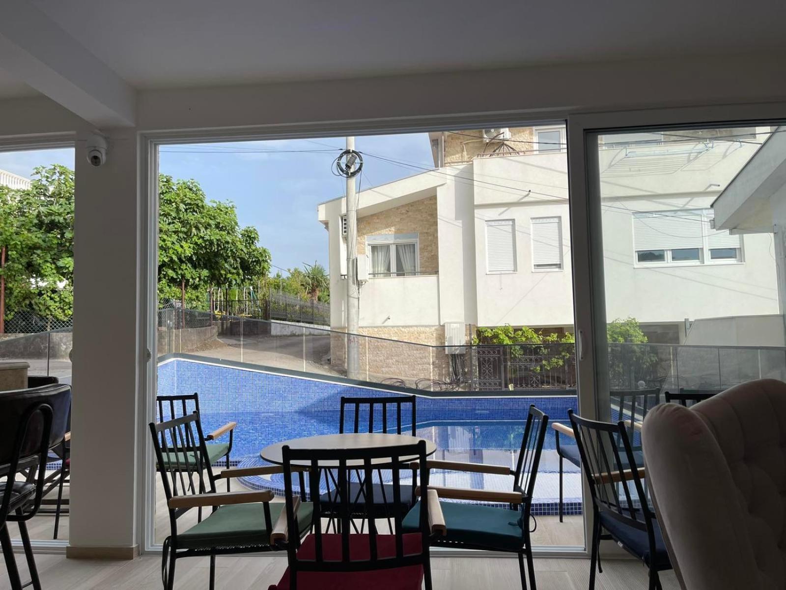 Relax Apartmani Sutomore Exterior photo