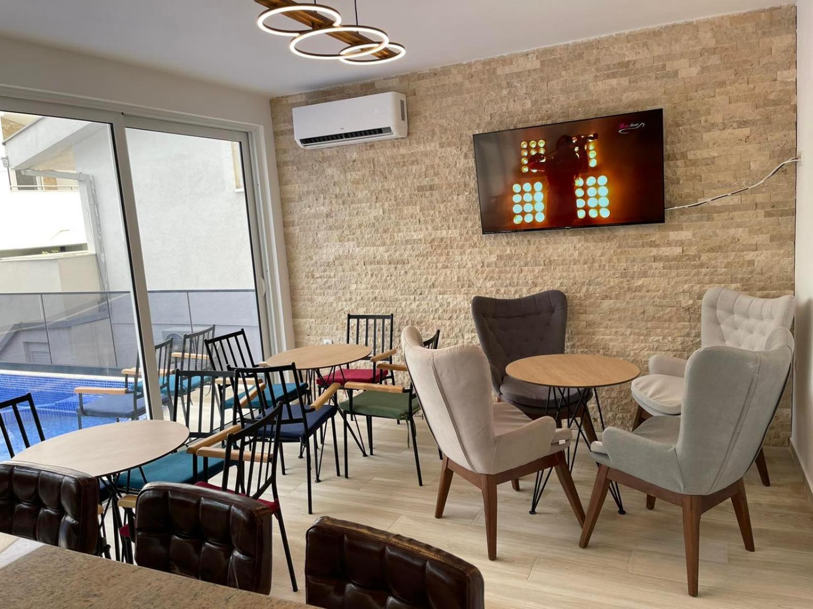 Relax Apartmani Sutomore Exterior photo