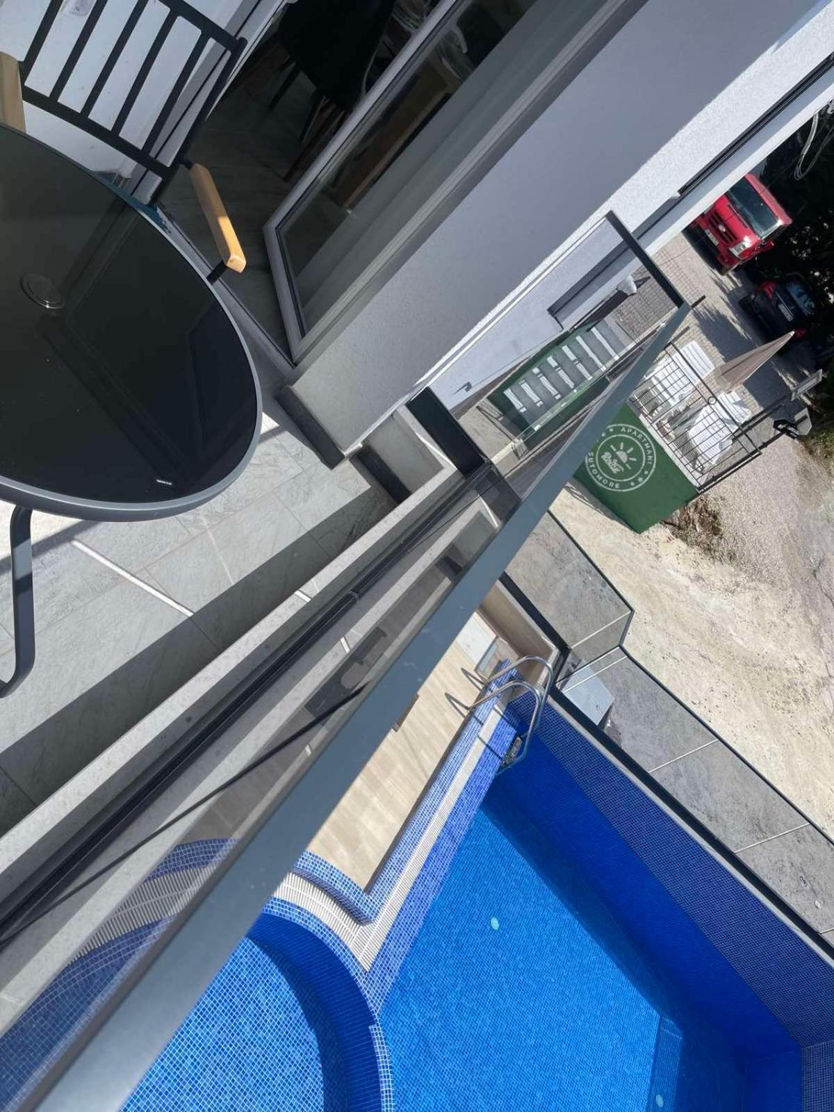 Relax Apartmani Sutomore Exterior photo