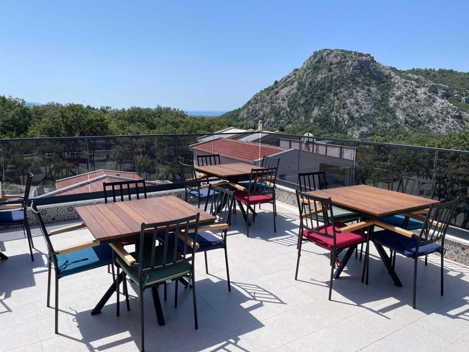 Relax Apartmani Sutomore Exterior photo